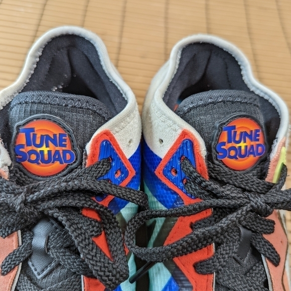 Nike Lebron  18  XVIII Low (GS) Space Jam Tune Squad . Bugs and Lebron insoles. - Picture 8 of 9